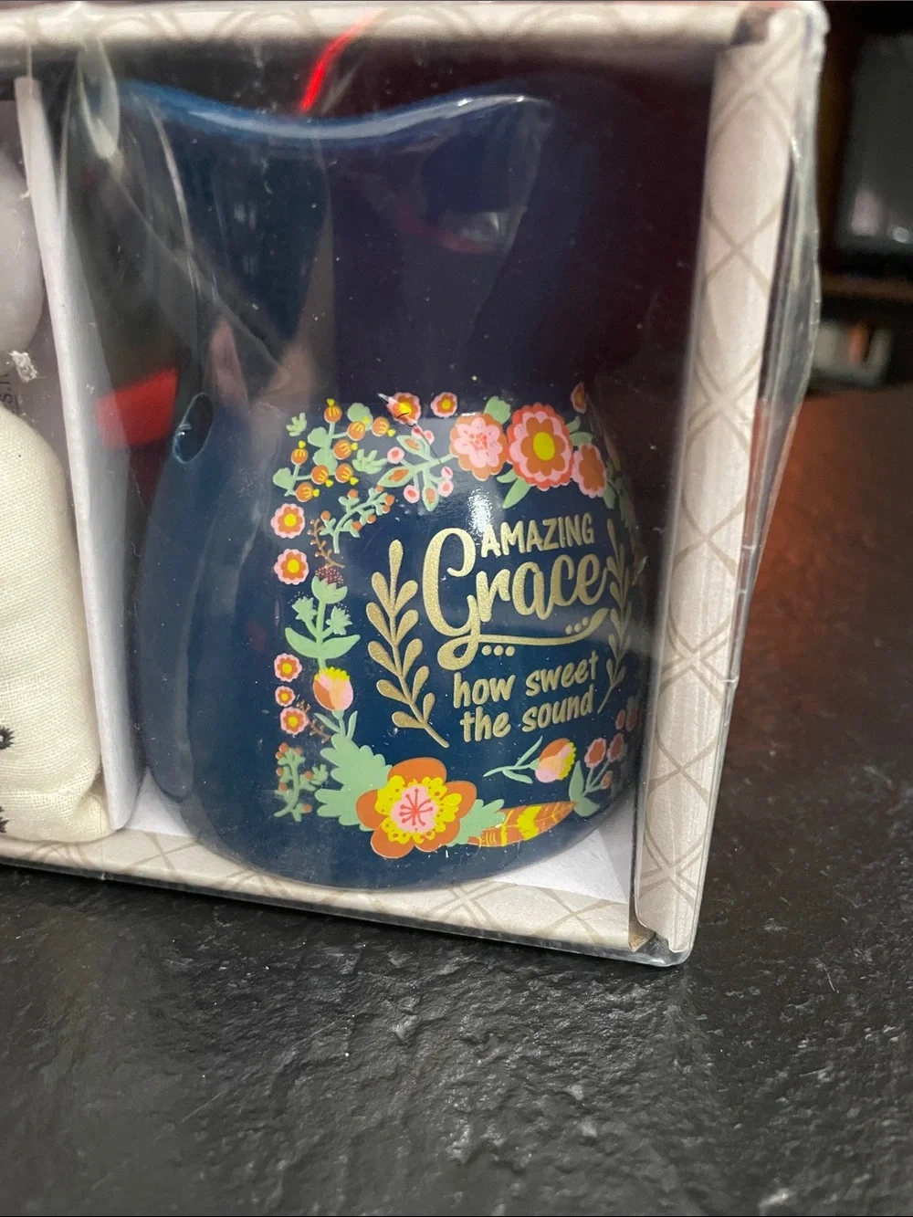 Vanilla Scented Home Gift Set with Navy Floral Warmer New